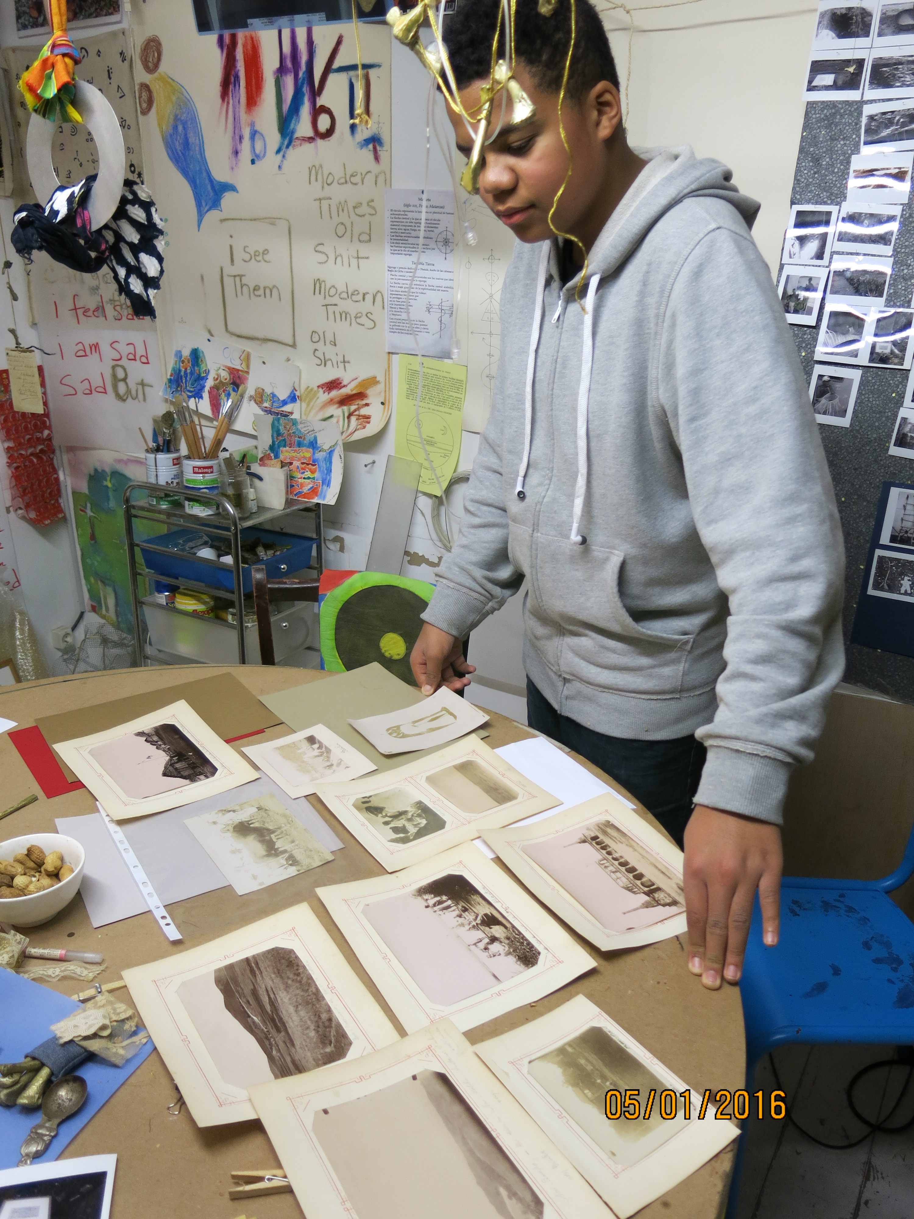 looking-at-original-archives-1